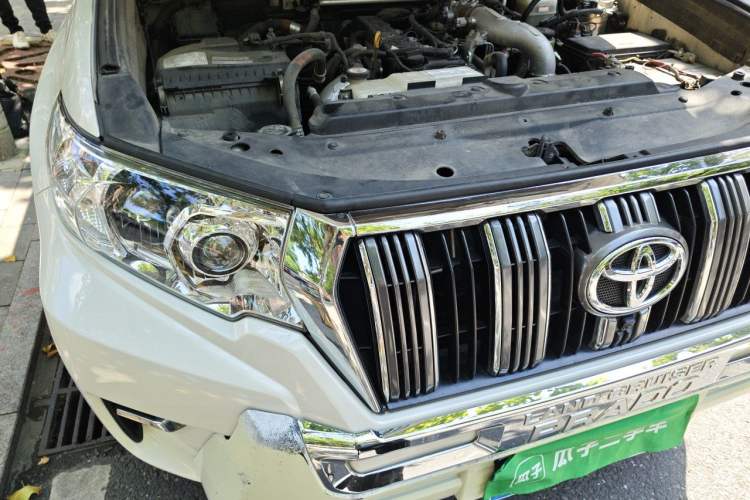 Used Toyota Prado  Engine Bay Right