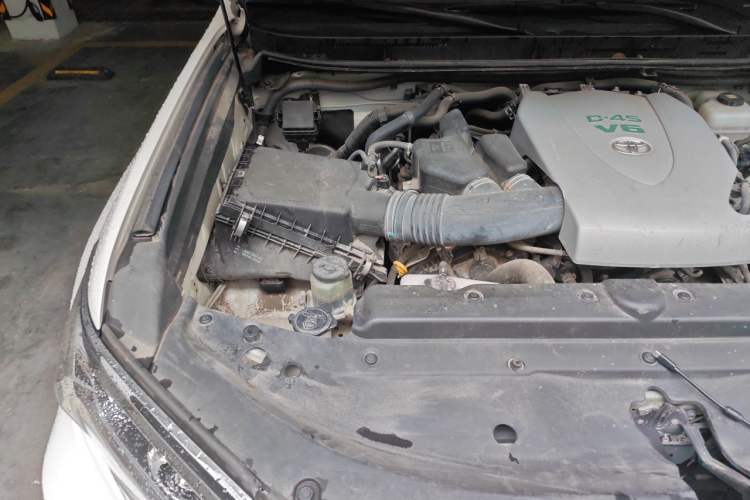 Used Toyota Prado 2019 3.5L Automatic TX-L Deluxe Edition with Rear-Mounted Spare Tire Engine Bay Right