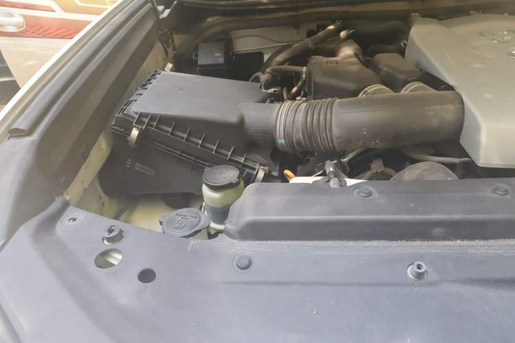 Used Toyota Prado 2019 3.5L Automatic TX-L Deluxe Edition with Rear-Mounted Spare Tire Engine Bay Right