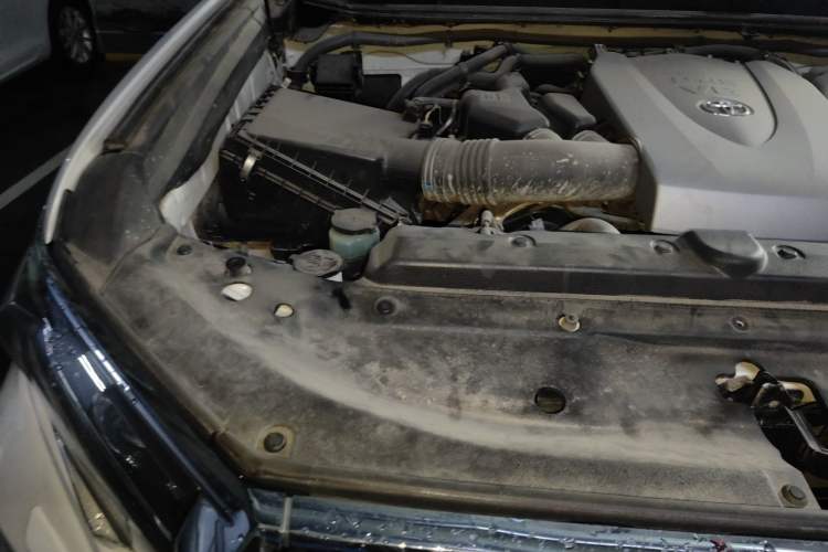 Used Toyota Prado 2019 3.5L Automatic TX-L Deluxe Edition with Rear-Mounted Spare Tire Engine Bay Right
