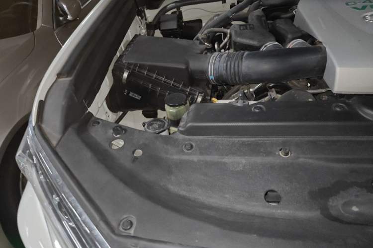 Used Toyota Prado 2019 3.5L Automatic TX-L Deluxe Edition with Rear-Mounted Spare Tire Engine Bay Right