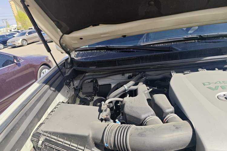 Used Toyota Prado 2019 3.5L Automatic TX-L Deluxe Edition with Rear-Mounted Spare Tire Engine Bay Right