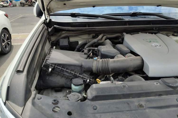 Used Toyota Prado 2019 3.5L Automatic TX-L Deluxe Edition with Rear-Mounted Spare Tire Engine Bay Right
