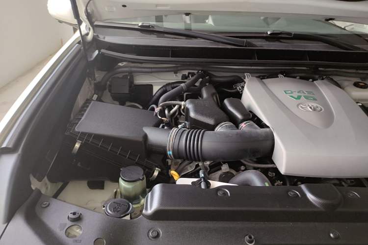 Used Toyota Prado 2019 3.5L Automatic TX-L Deluxe Edition with Rear-Mounted Spare Tire Engine Bay Right