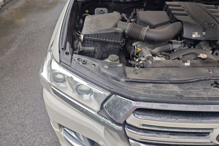 Used Toyota Prado  Engine Bay Right