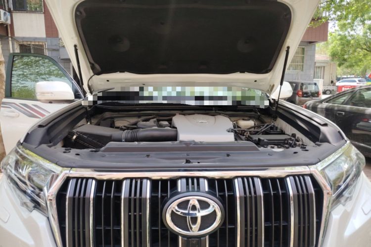 Used Toyota Prado 2019 3.5L Automatic TX-L Deluxe Edition with Rear-Mounted Spare Tire Engine Bay