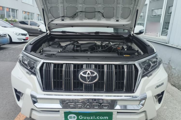 Used Toyota Prado  Engine Bay