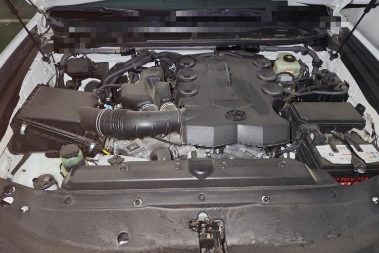 Used Toyota Prado  Engine Bay
