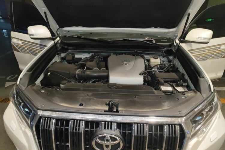 Used Toyota Prado 2019 3.5L Automatic TX-L Deluxe Edition Engine Bay
