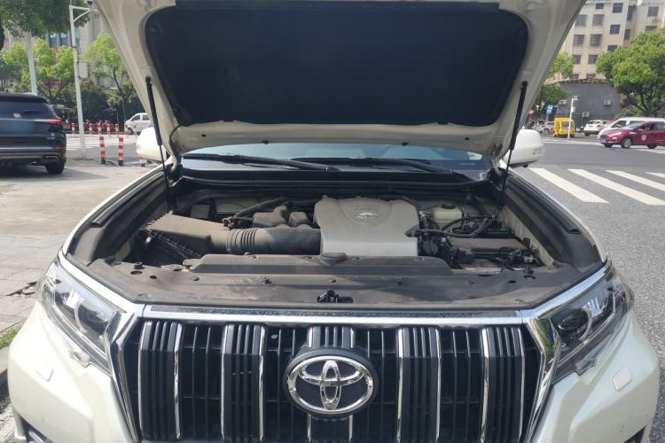 Used Toyota Prado 2019 3.5L Automatic TX-L Deluxe Edition Engine Bay