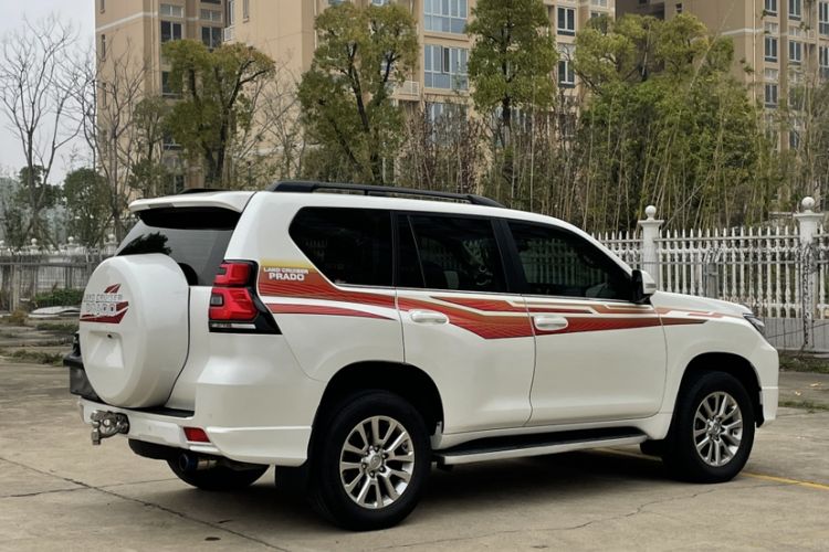 Used Toyota Prado 2019 3.5L Automatic TX-L Deluxe Edition with Rear-Mounted Spare Tire Exterior 2