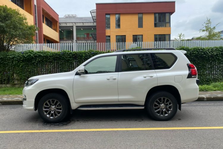Used Toyota Prado 2019 3.5L Automatic TX-L Deluxe Edition Exterior 5