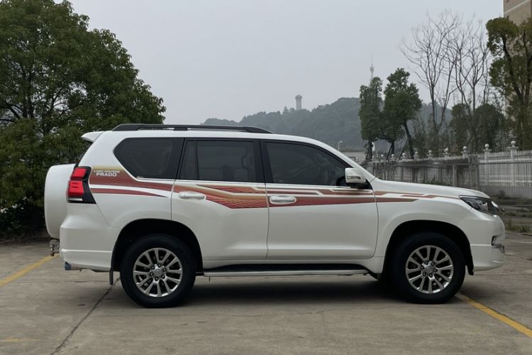Used Toyota Prado 2019 3.5L Automatic TX-L Deluxe Edition with Rear-Mounted Spare Tire Exterior 7