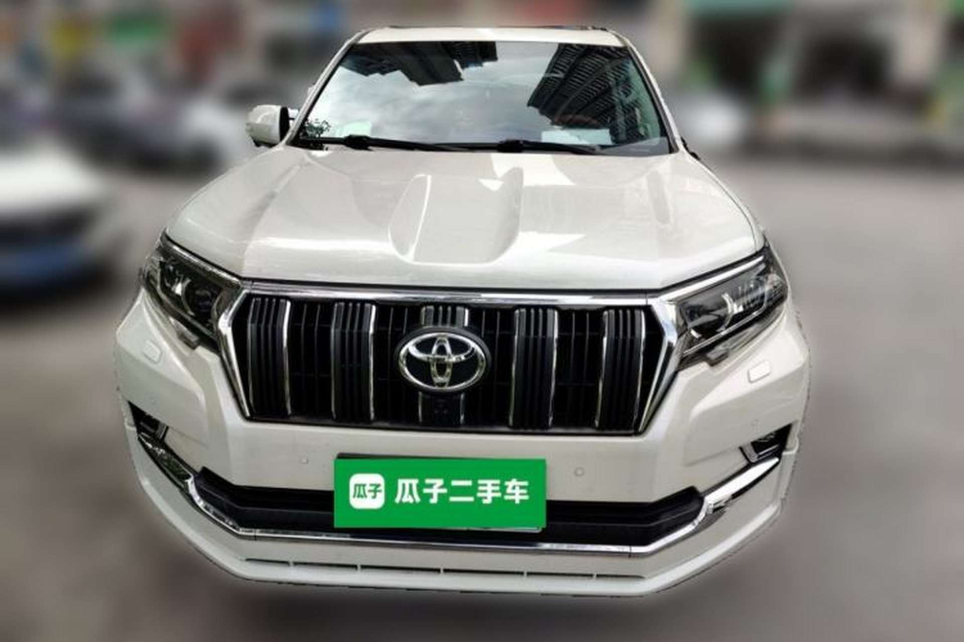 Used Toyota Prado 2019 3.5L Automatic TX-L Deluxe Edition with Rear-Mounted Spare Tire Front
