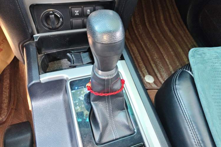 Used Toyota Prado  Gear Lever