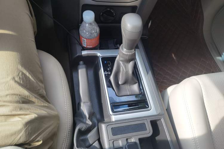Used Toyota Prado  Gear Lever