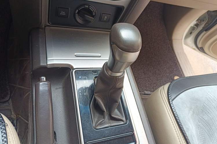Used Toyota Prado  Gear Lever