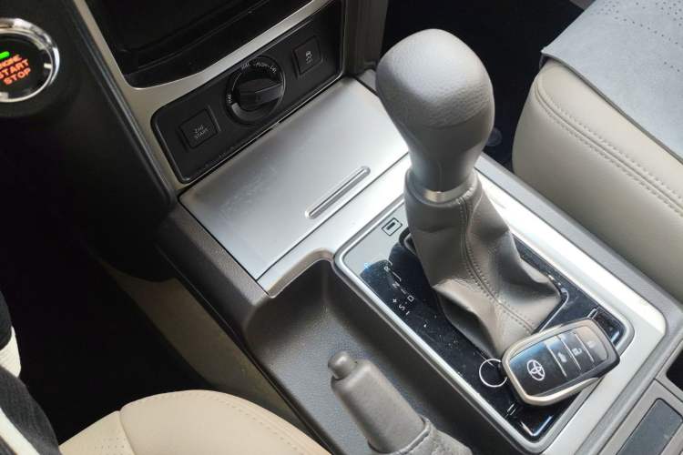 Used Toyota Prado  Gear Lever
