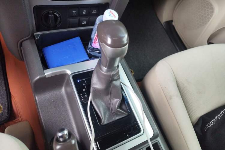 Used Toyota Prado  Gear Lever