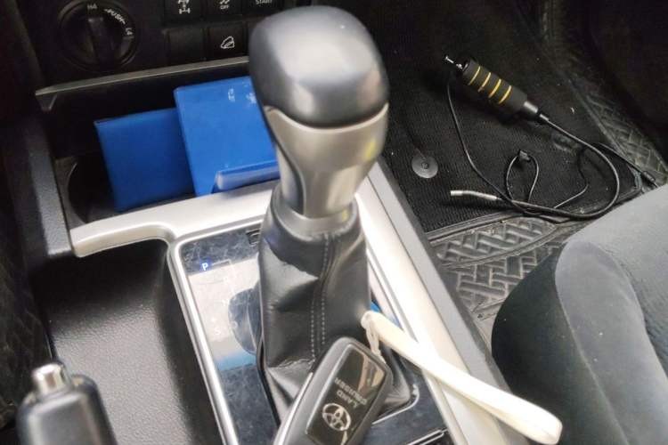 Used Toyota Prado  Gear Lever