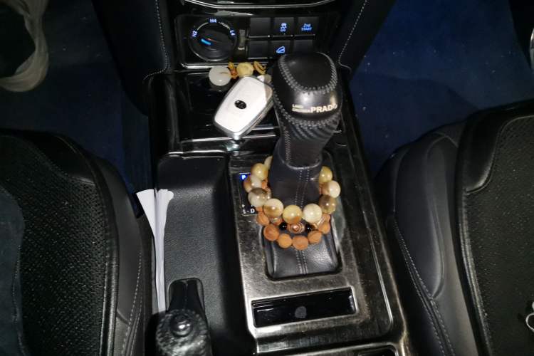 Used Toyota Prado 2019 3.5L Automatic TX-L Deluxe Edition with Rear-Mounted Spare Tire Gear Lever