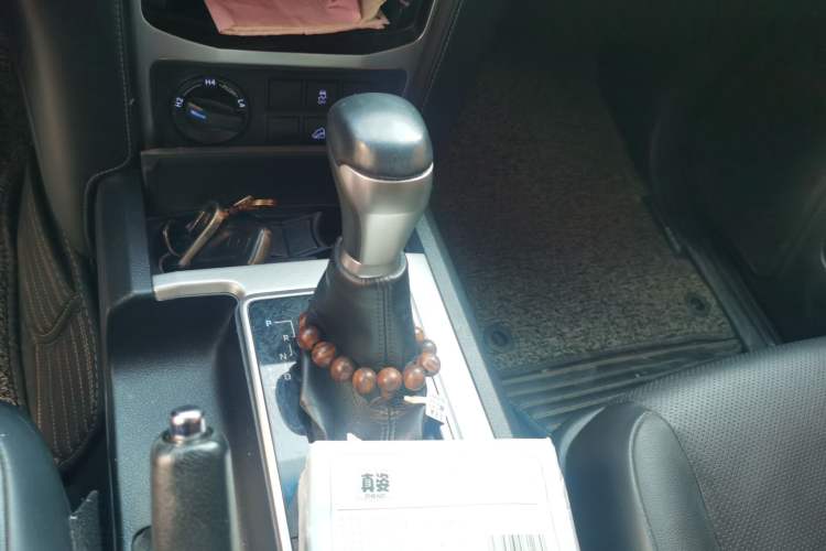 Used Toyota Prado 2019 3.5L Automatic TX-L Deluxe Edition with Rear-Mounted Spare Tire Gear Lever