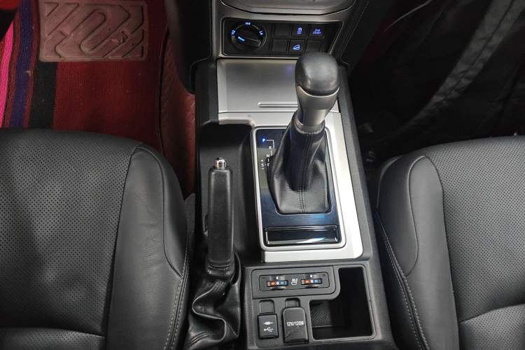 Used Toyota Prado 2019 3.5L Automatic TX-L Deluxe Edition with Rear-Mounted Spare Tire Gear Lever