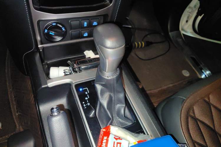Used Toyota Prado 2019 3.5L Automatic TX-L Deluxe Edition with Rear-Mounted Spare Tire Gear Lever