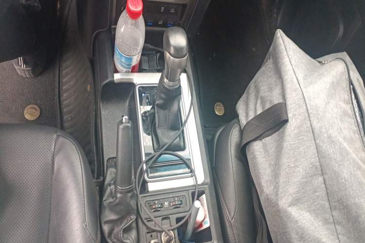 Used Toyota Prado 2019 3.5L Automatic TX-L Deluxe Edition with Rear-Mounted Spare Tire Gear Lever