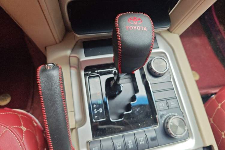 Used Toyota Prado  Gear Lever