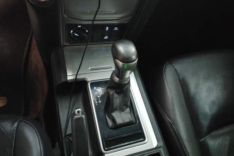 Used Toyota Prado 2019 3.5L Automatic TX-L Deluxe Edition with Rear-Mounted Spare Tire Gear Lever