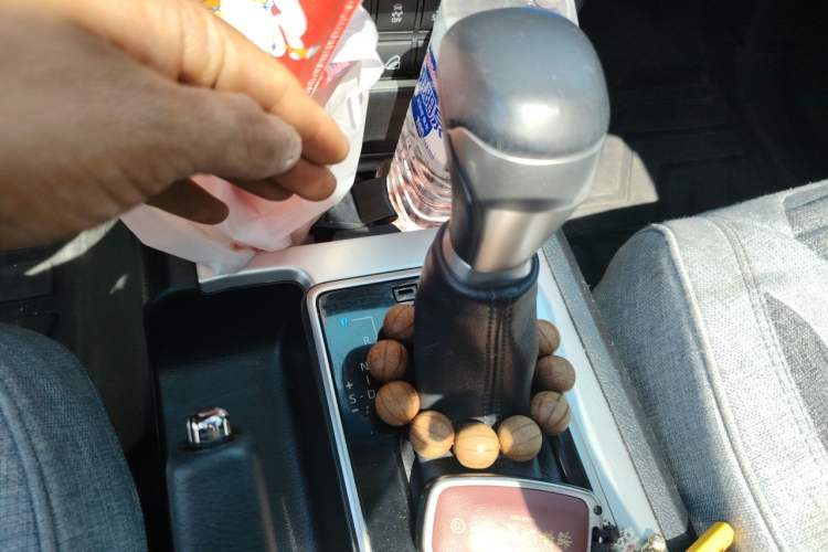 Used Toyota Prado 2019 3.5L Automatic TX-L Deluxe Edition Gear Lever