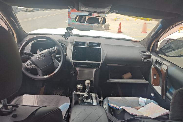 Used Toyota Prado 2019 4.0L TX-L Middle East Headliner