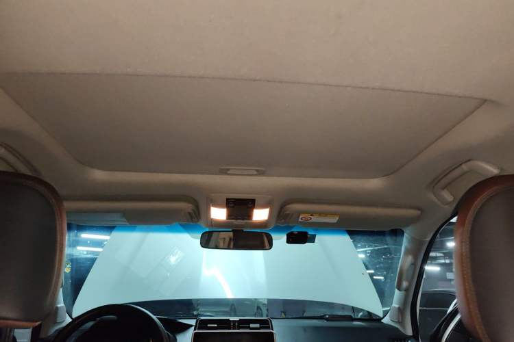 Used Toyota Prado 2019 3.5L Automatic TX-L Deluxe Edition with Rear-Mounted Spare Tire Headliner