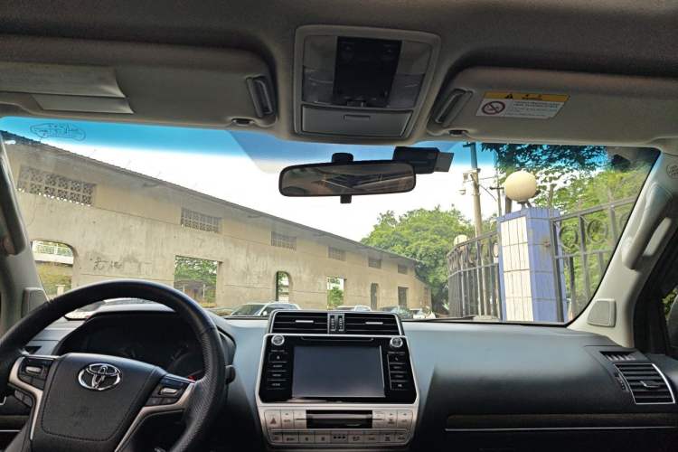 Used Toyota Prado 2019 3.5L Automatic TX-L Deluxe Edition with Rear-Mounted Spare Tire Headliner
