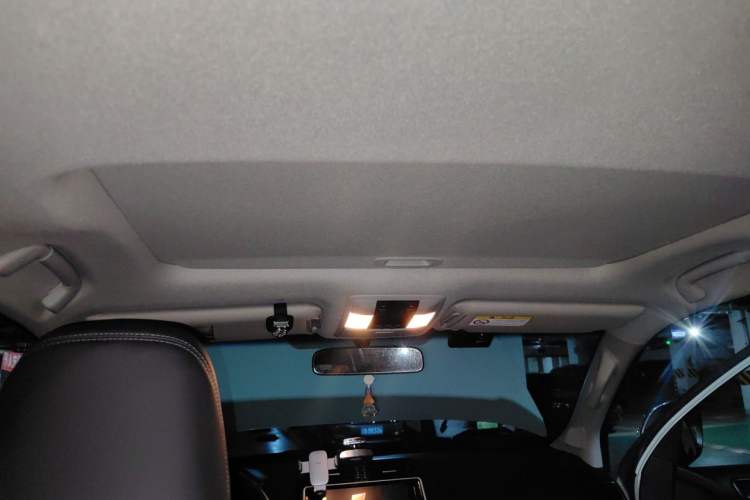 Used Toyota Prado 2019 3.5L Automatic TX-L Deluxe Edition with Rear-Mounted Spare Tire Headliner