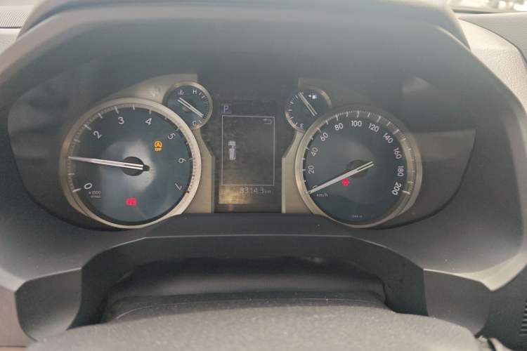 Used Toyota Prado 2019 3.5L Automatic TX-L Deluxe Edition with Rear-Mounted Spare Tire Instrument Cluster