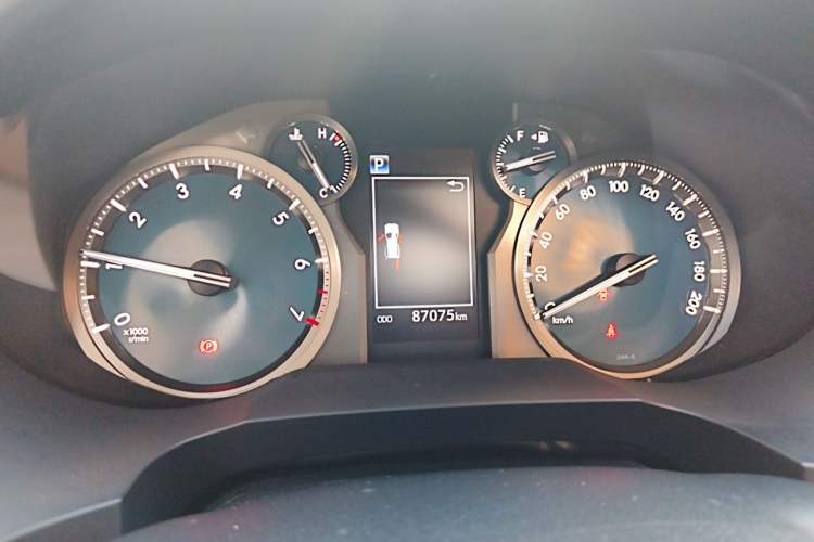 Used Toyota Prado 2019 3.5L Automatic TX-L Deluxe Edition with Rear-Mounted Spare Tire Instrument Cluster