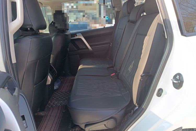 Used Toyota Prado 2019 3.5L Automatic TX-L Deluxe Edition Interior 4