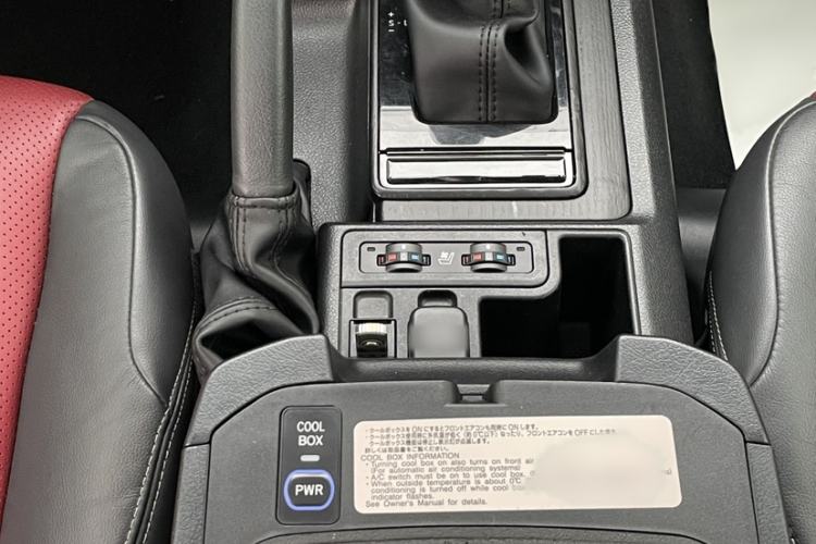 Used Toyota Prado 2019 3.5L Automatic TX-L Deluxe Edition with Rear-Mounted Spare Tire Interior 4