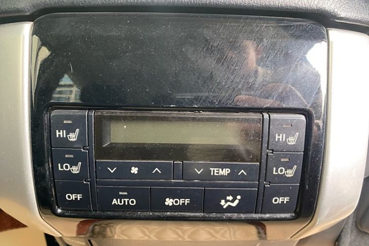Used Toyota Prado 2019 3.5L Automatic TX-L Deluxe Edition Interior 7