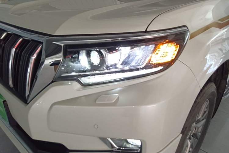 Used Toyota Prado 2019 3.5L Automatic TX-L Deluxe Edition Left Front Headlight