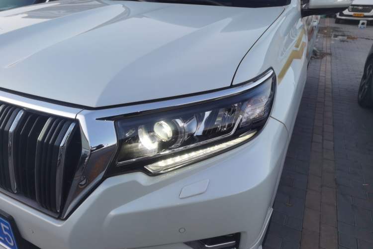 Used Toyota Prado 2019 3.5L Automatic TX-L Deluxe Edition Left Front Headlight
