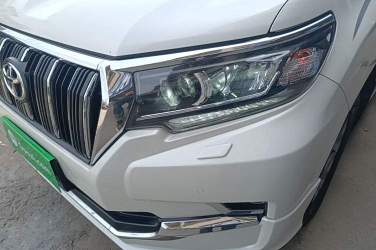 Used Toyota Prado 2019 3.5L Automatic TX-L Deluxe Edition with Rear-Mounted Spare Tire Left Front Headlight