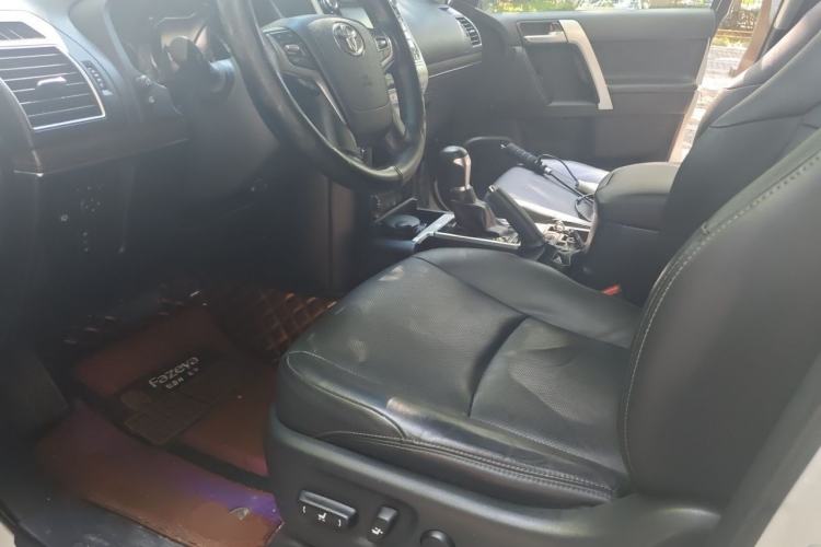 Used Toyota Prado 2019 3.5L Automatic TX-L Deluxe Edition with Rear-Mounted Spare Tire Left Front Seat