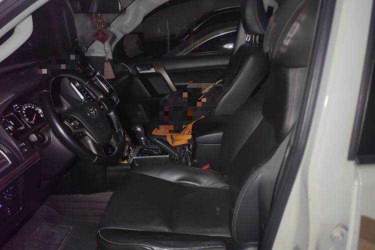 Used Toyota Prado 2019 3.5L Automatic TX-L Deluxe Edition with Rear-Mounted Spare Tire Left Front Seat