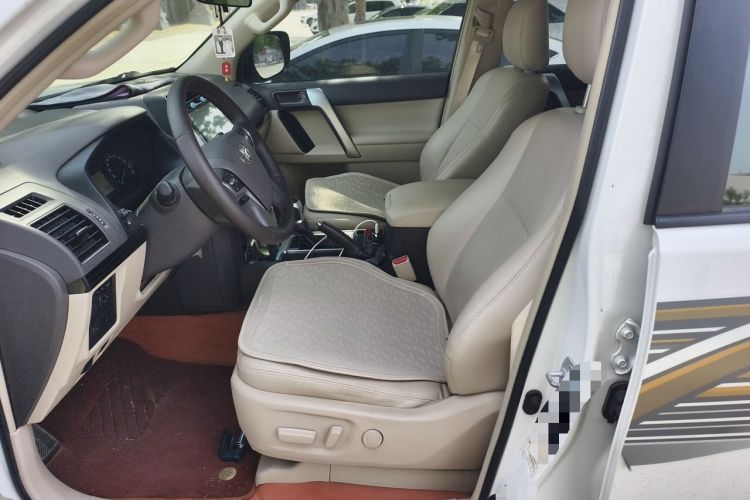Used Toyota Prado 2019 4.0L TX-L Middle East Left Front Seat