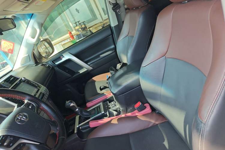 Used Toyota Prado 2019 3.5L Automatic TX-L Deluxe Edition with Rear-Mounted Spare Tire Left Front Seat