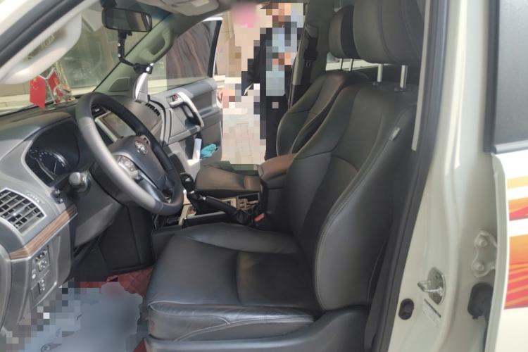 Used Toyota Prado 2019 3.5L Automatic TX-L Deluxe Edition with Rear-Mounted Spare Tire Left Front Seat