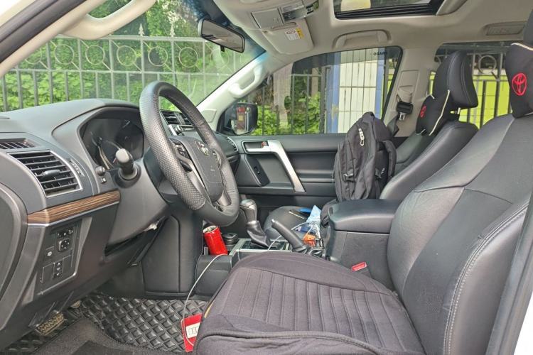 Used Toyota Prado 2019 3.5L Automatic TX-L Deluxe Edition with Rear-Mounted Spare Tire Left Front Seat